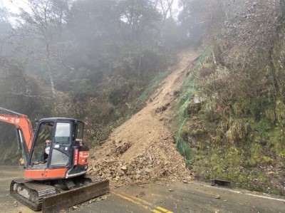 太平山區內道路發生坍方  緊急搶修3